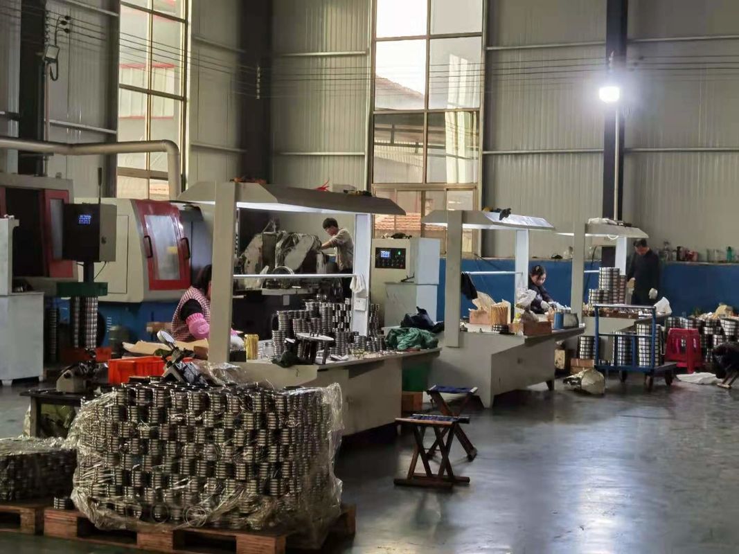 ADAC39720037 หมุนยนต์อะไหล่รถยนต์ล้อ หมุนยนต์ฮับการประกอบ ADAC39720037 สําหรับ Das Aout Santana